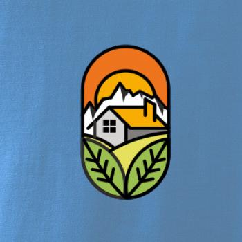 Chalupa pri západe slnka