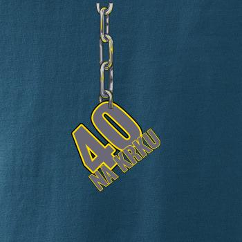40 rokov na krku reťaz