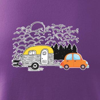 S karavanom v lese S karavanom v lese