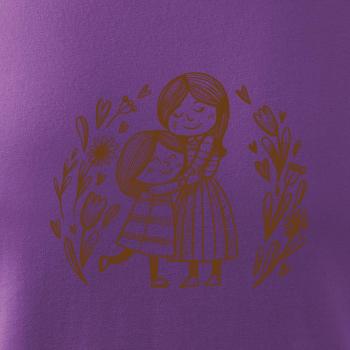 Matka a dcéra v objatí