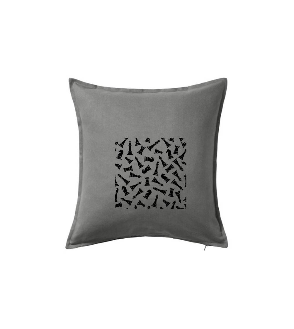 Šachové figúrky vo štvorci