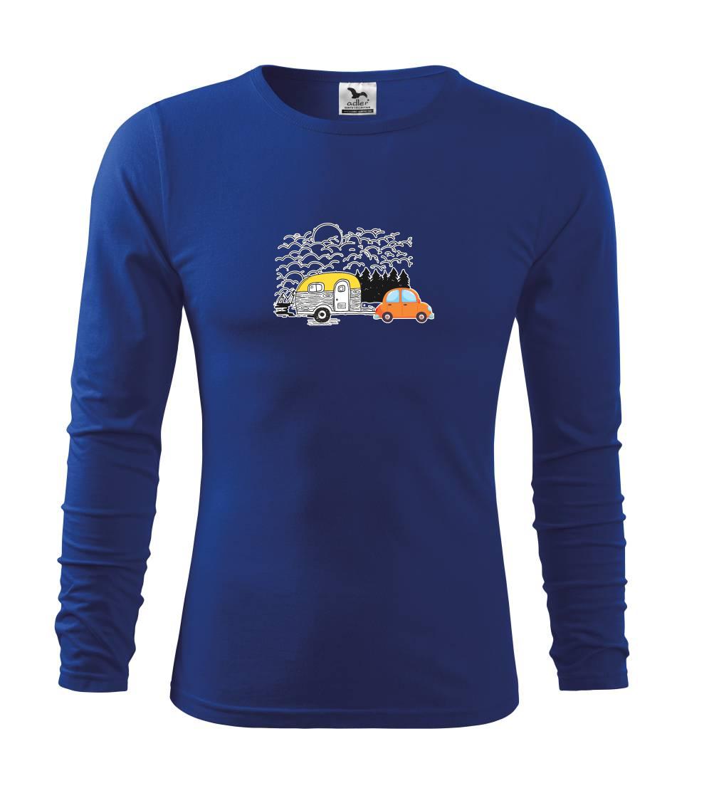 S karavanom v lese S karavanom v lese