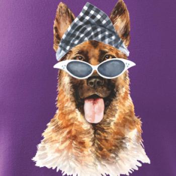 German shepherd so šatkou