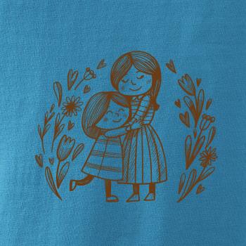 Matka a dcéra v objatí