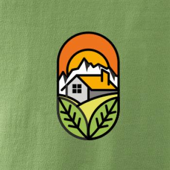 Chalupa pri západe slnka