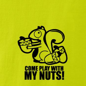 Veverka - Play with my nuts