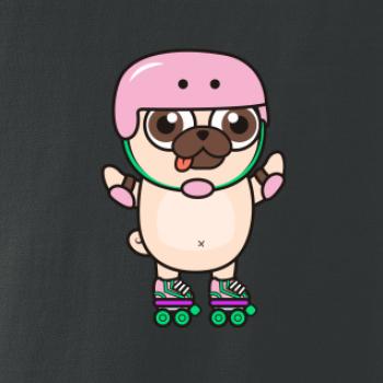 Mops a kolieskové korčule