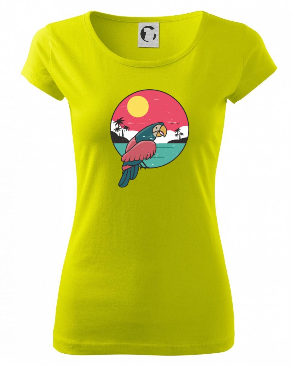 Papagáj v kruhu pri mori