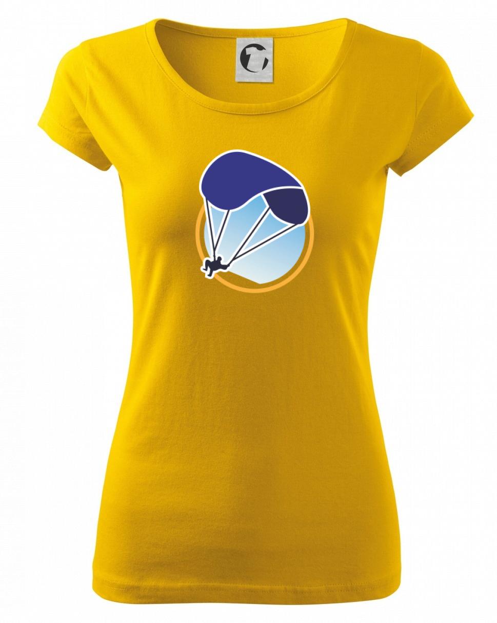 Paragliding modrý padák v kruhu