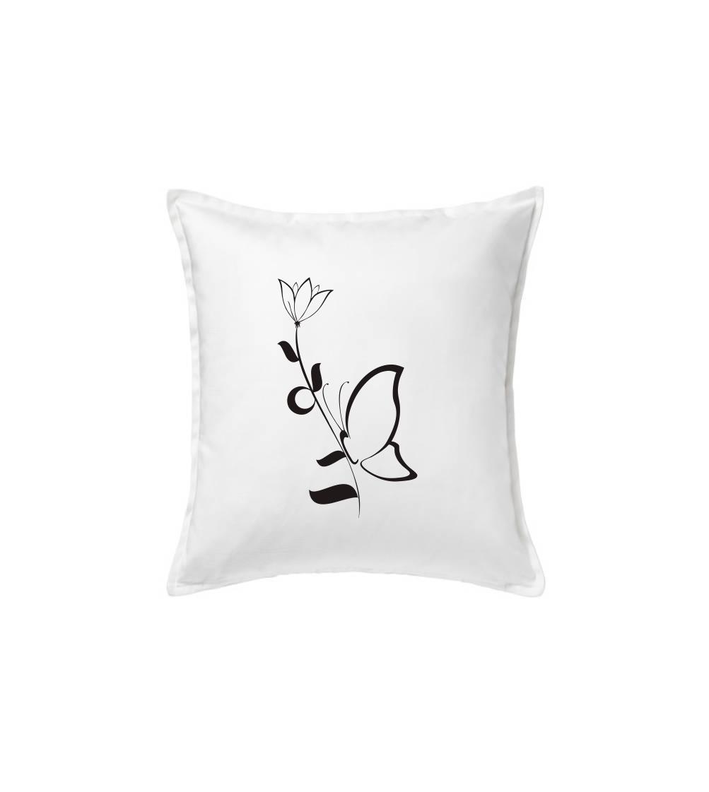 Motýľ na kytici Motýľ na kytici