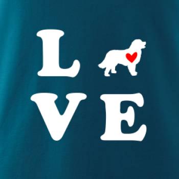 Bernský salašnícky pes love