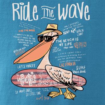 Ride the wave pelikán