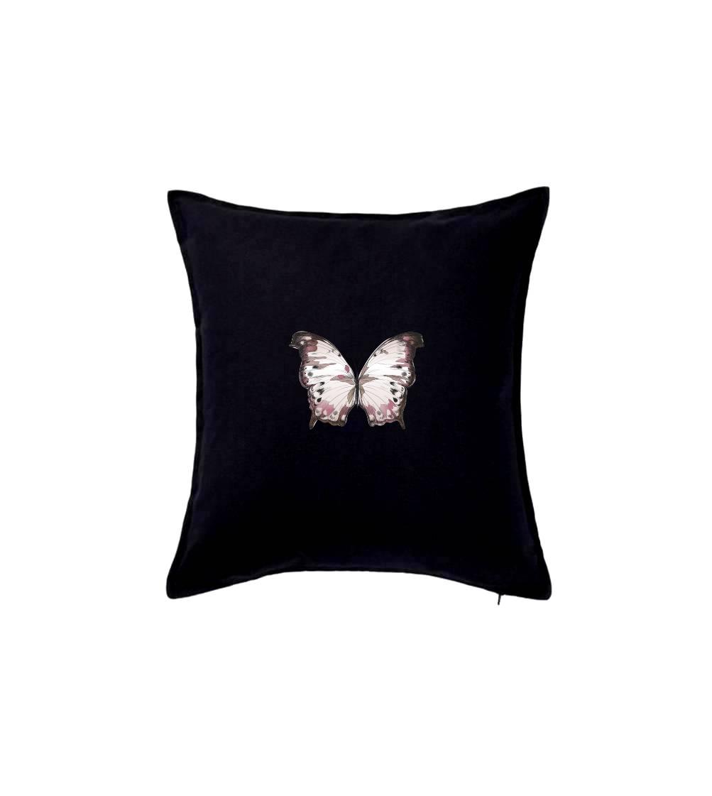 Motýľ ružovobiely