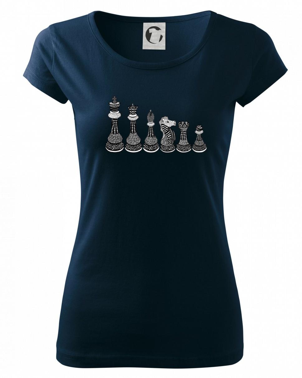 Šachové figúrky v rade - kreslené Šachové figúrky v rade - kreslené