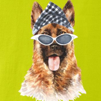 German shepherd so šatkou