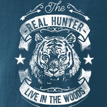The Real Hunter Live in The Woods