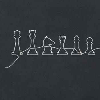 Šachové figúrky v rade - obrys Šachové figúrky v rade - obrys