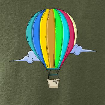 Teplovzdušný balón v oblakoch Teplovzdušný balón v oblakoch