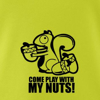 Veverka - Play with my nuts