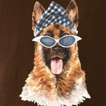 German shepherd so šatkou