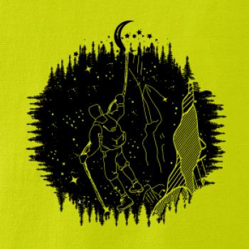 Turista v nočnej krajine