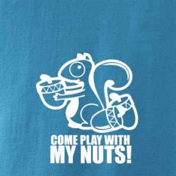 Veverka - Play with my nuts