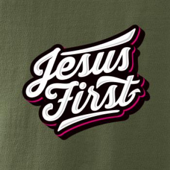 Jesus first biely nápis