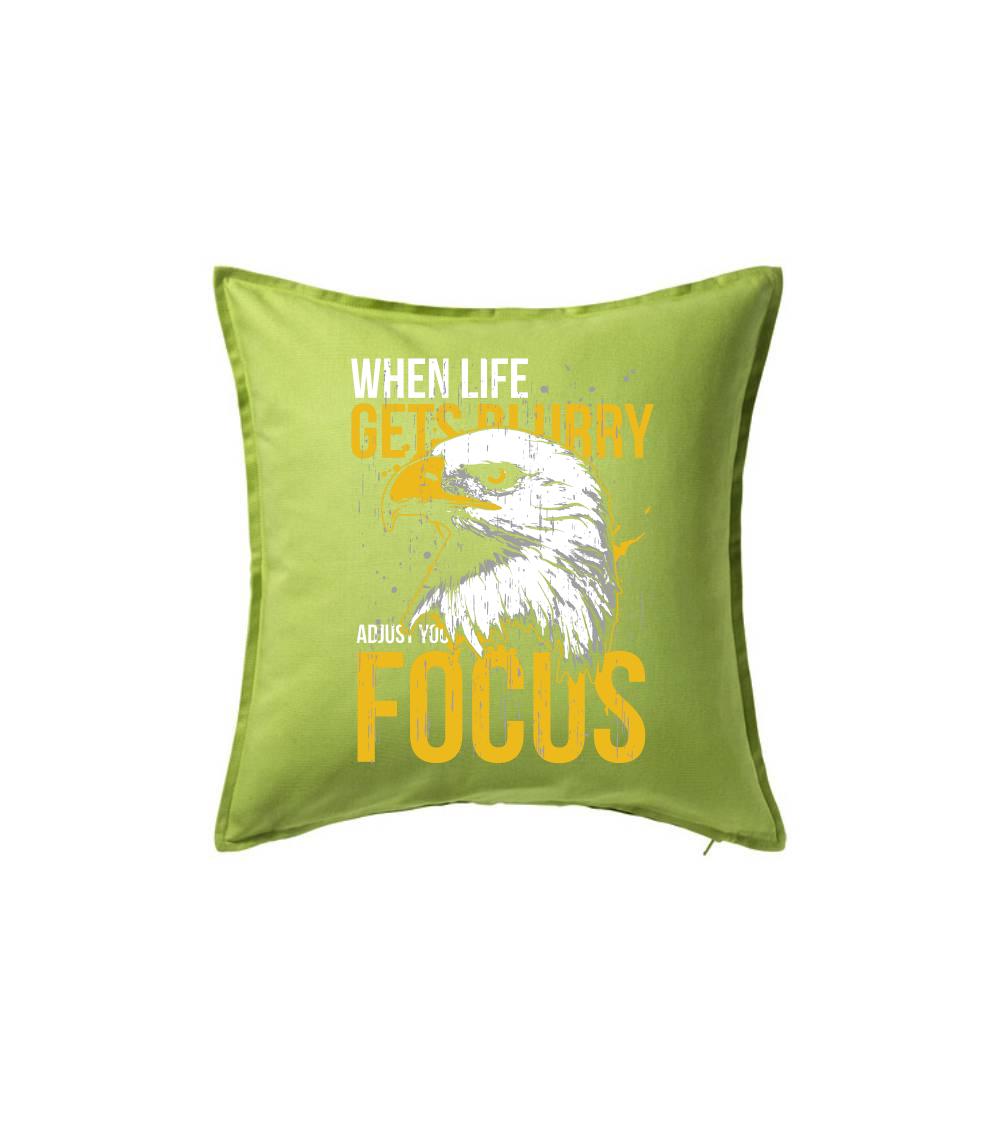 Tričká so zvieratami - Eagle focus - Vankúš 50x50