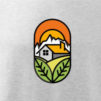 Chalupa pri západe slnka