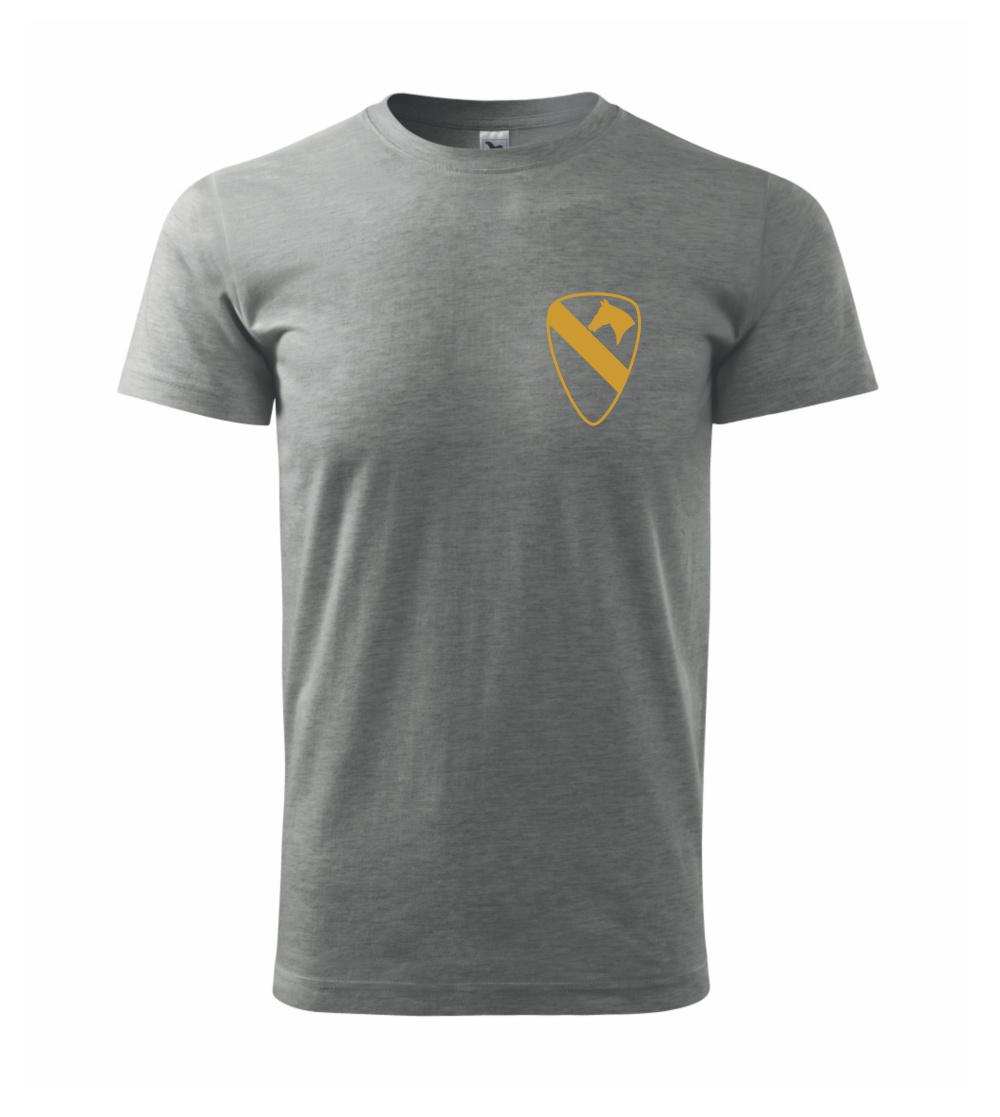 Vojenská tričká s potlačou - 1st Cavalry Division prsia zlatá - Klasické pánske tričko vyššej gramáže