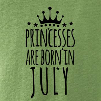 Princesses are born in July
