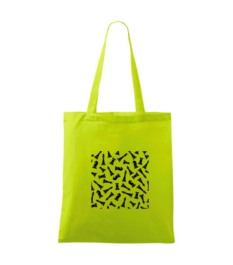 Šachové figúrky vo štvorci