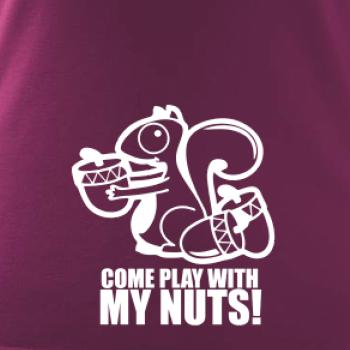 Veverka - Play with my nuts