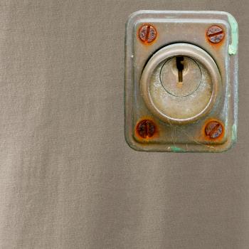 Hrdzavý zámok Hrdzavý zámok