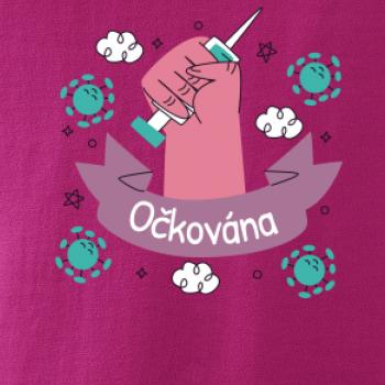 Očkovaná- ruka a striekačka