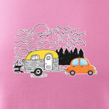 S karavanom v lese S karavanom v lese