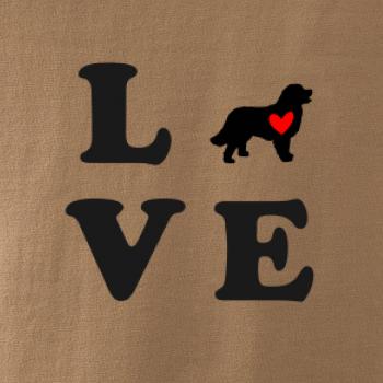 Bernský salašnícky pes love