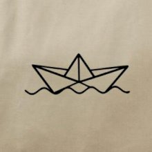 Papierová loďka na vode