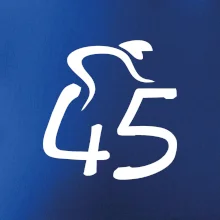 Cyklista oslavuje štyridsaťpäťku (45)