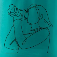 Fotografka stojaca jedným ťahom Fotografka stojaca jedným ťahom