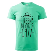Queens are born in 1977 Queens are born in 1977