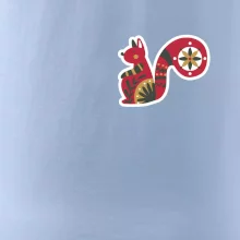 Folklór na prsníku veverička