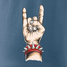 Rocková ruka s náramkom