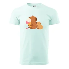 Kapybara so zmrzlinou