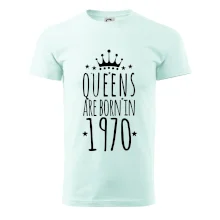 Queens are born in 1970