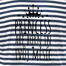 Princesses are born in (Vlastný nápis mesiac narodenia)