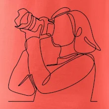 Fotografka stojaca jedným ťahom Fotografka stojaca jedným ťahom