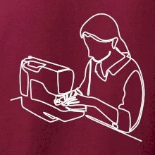 Krajčírka a šijací stroj jedným ťahom