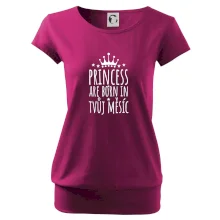 Princesses are born in (Vlastný nápis mesiac narodenia)