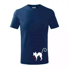 Zamilovaná mačka prehnutá